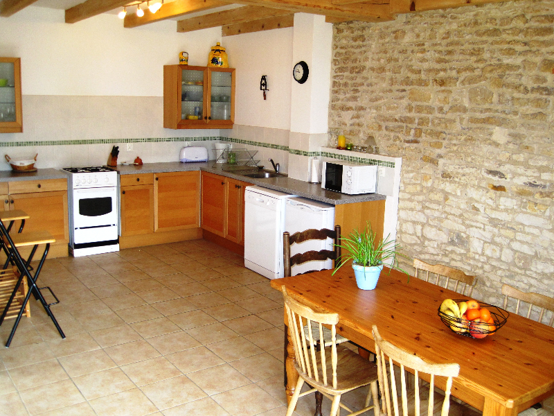 kitchen in gite cottage sleeps 6, 3 bedrooms for self catering in France